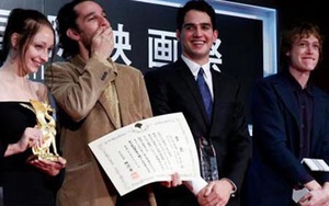 'Heaven Knows What' đoạt giải cao nhất LHP Tokyo